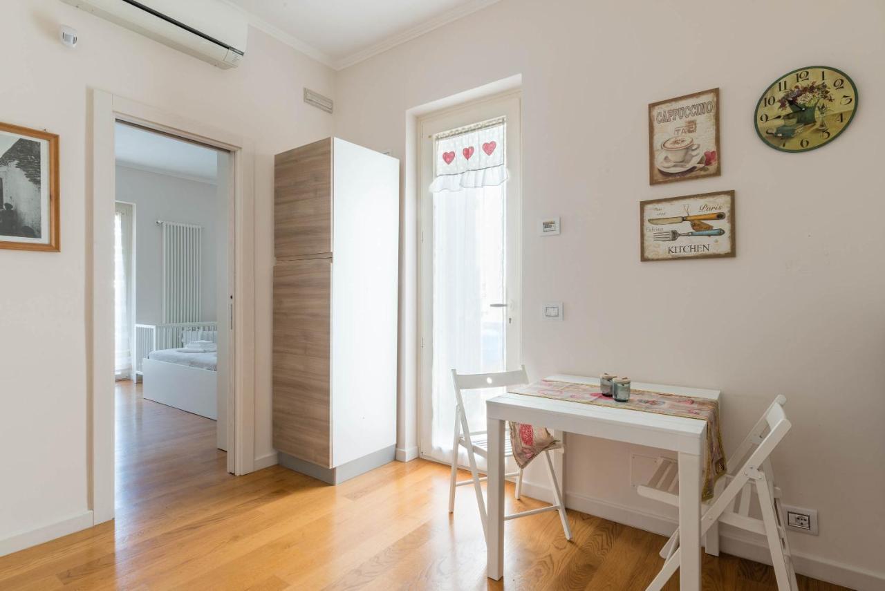 Casa Torre Di Specchio 2 Con Piscina Apartment Бари Екстериор снимка