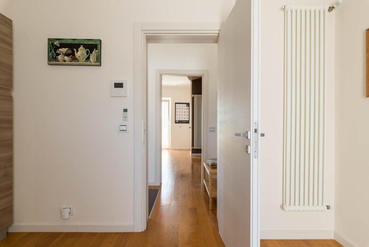 Casa Torre Di Specchio 2 Con Piscina Apartment Бари Екстериор снимка