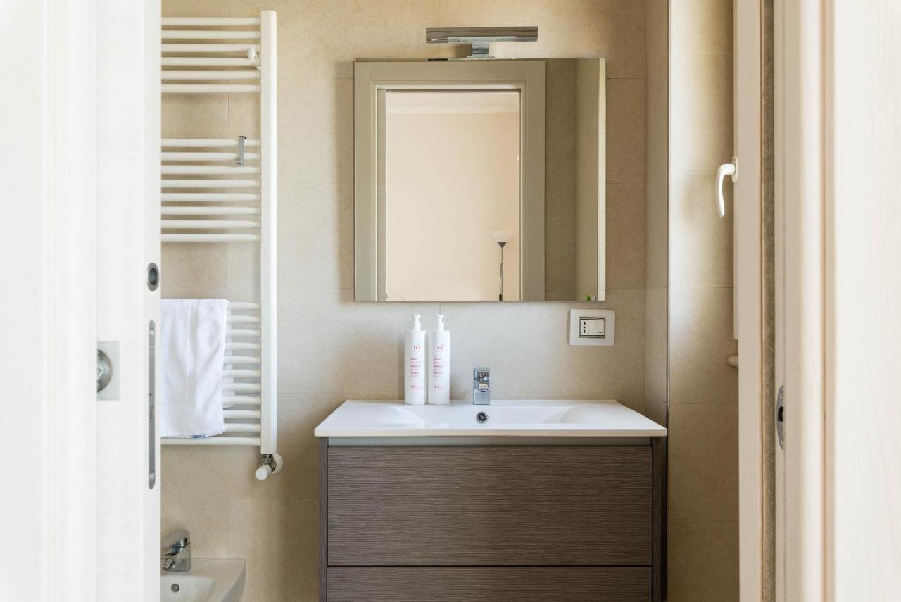 Casa Torre Di Specchio 2 Con Piscina Apartment Бари Екстериор снимка