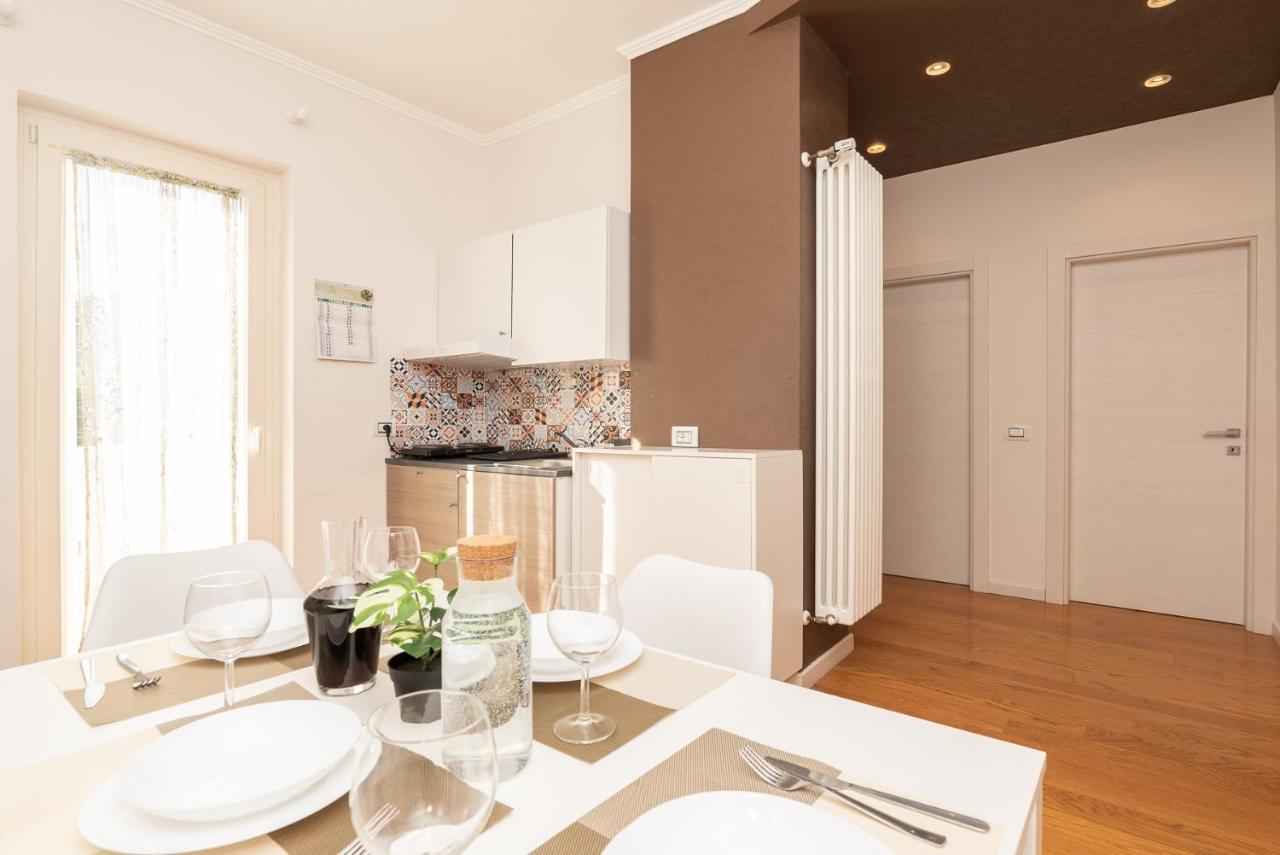Casa Torre Di Specchio 2 Con Piscina Apartment Бари Екстериор снимка