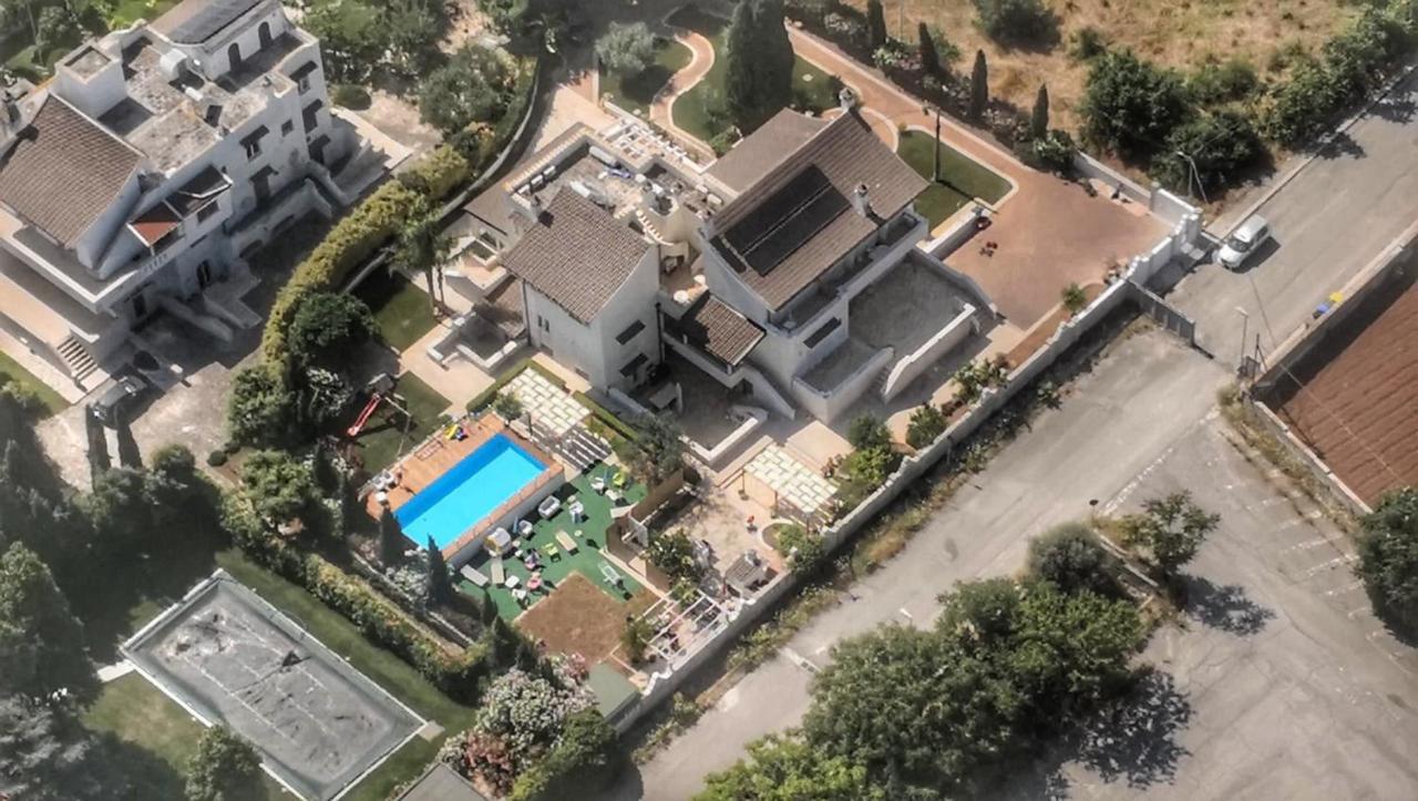 Casa Torre Di Specchio 2 Con Piscina Apartment Бари Екстериор снимка